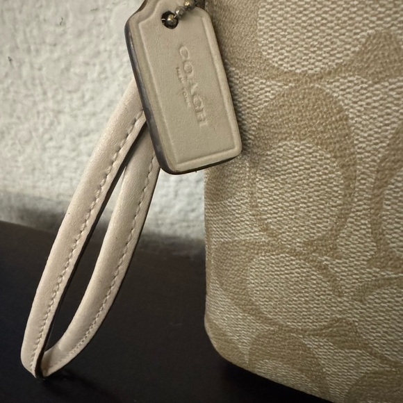 Coach Brown Signature Coated Canvas Double Corner Zip Wallet Wristlet/Purse - Picture 4 of 15